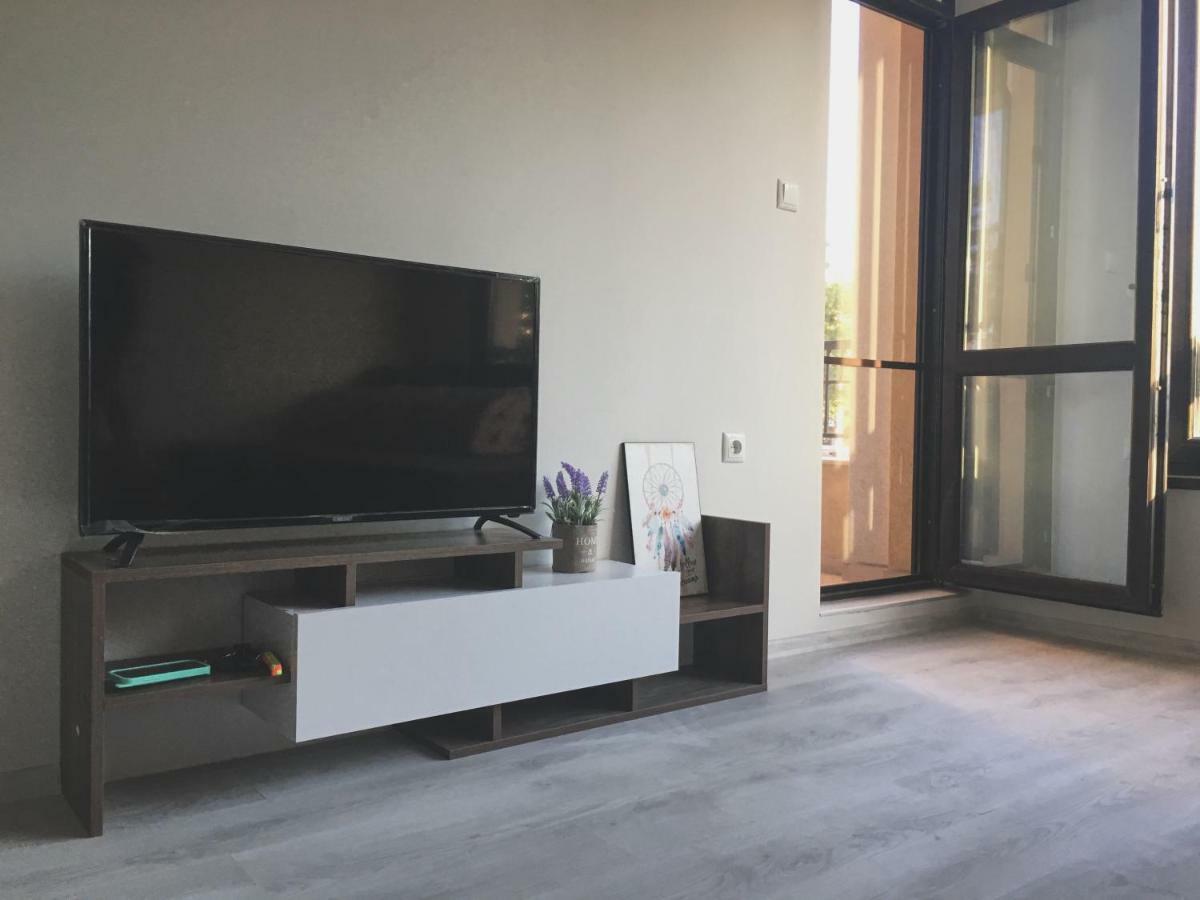 Azzurro Apartment - Ideal For Your Seaside Escape In Burgas Exterior photo